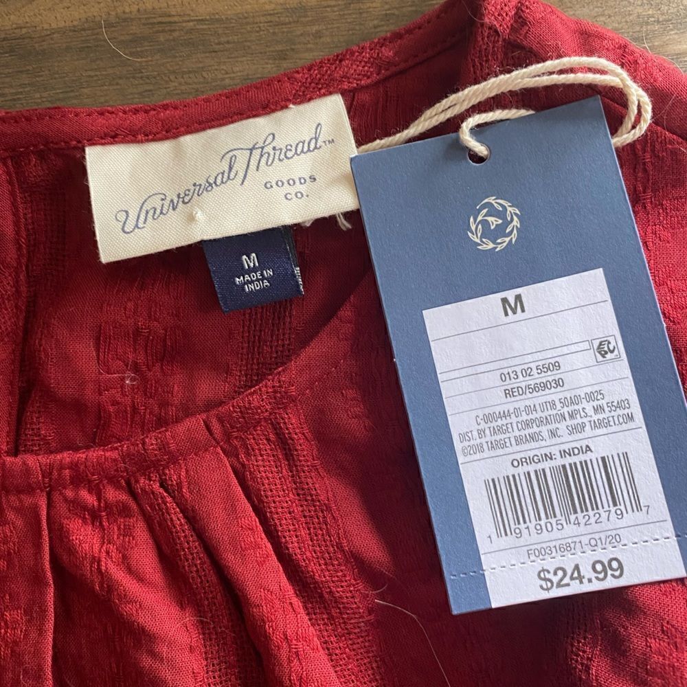 Universal Thread Ruffle Burgundy Blouse MEdium NWT - Picture 4 of 6